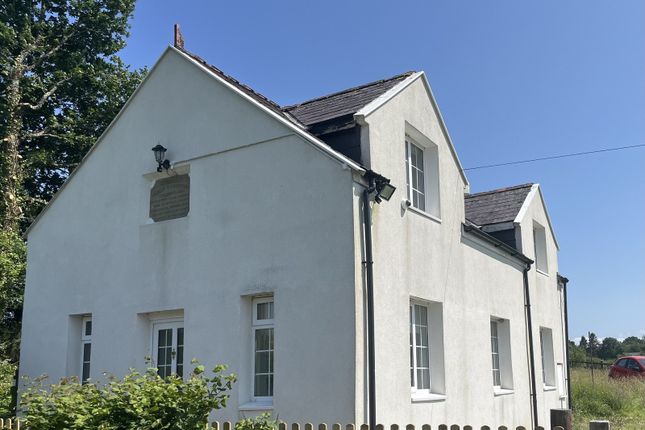Taliaris, Llandeilo, Carmarthenshire. 3 bed detached house for sale