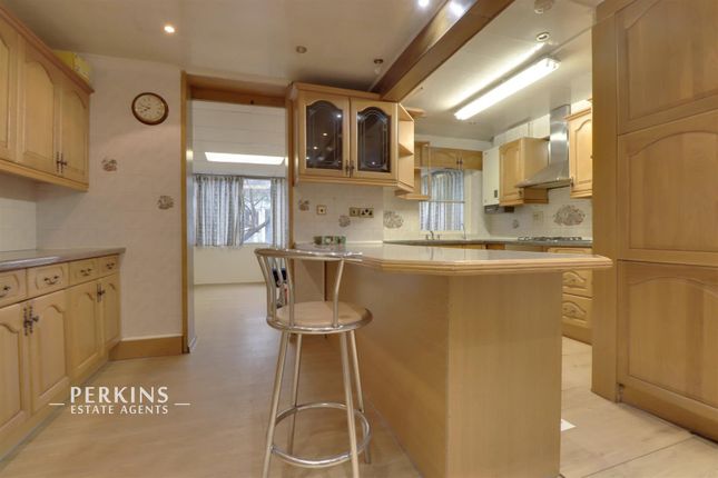 3 bed semi-detached house