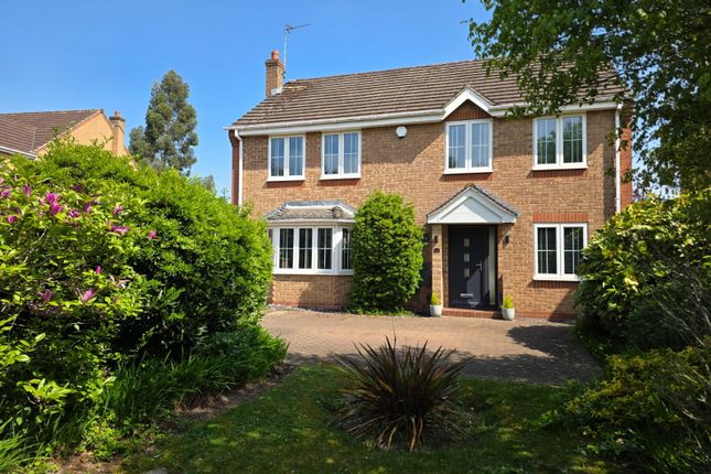 Longdale Lane, Nottingham NG15 4 bed detached house for sale