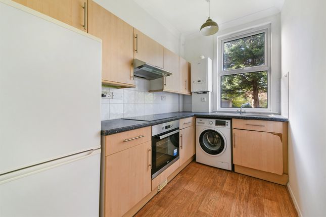 1 bedroom ground floor flat for sale