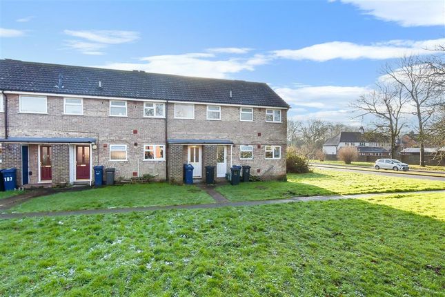 Sherrydon, Cranleigh, Surrey 1 bed ground floor maisonette for sale