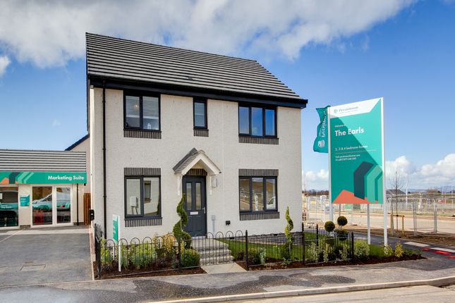 4 bed detached house