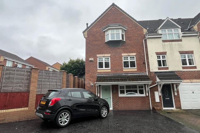 4 bedroom town house for sale