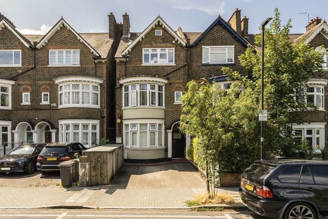 Drewstead Road, London SW16 3 bed flat for sale
