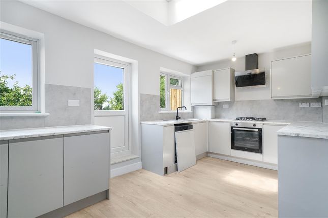 5 bedroom terraced house for sale