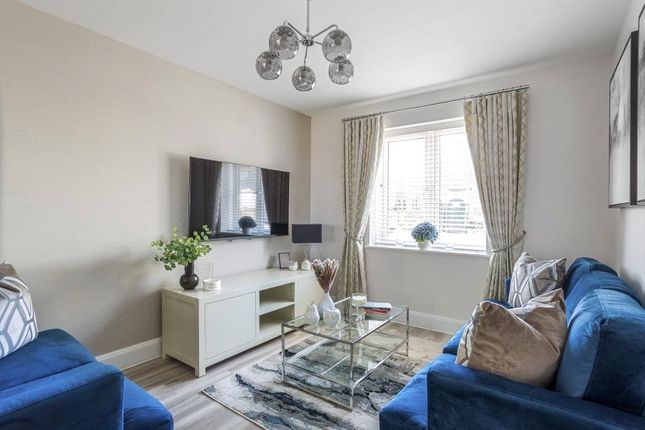 Hanningfield Park, Rettendon Common, CM3 2 bed semi