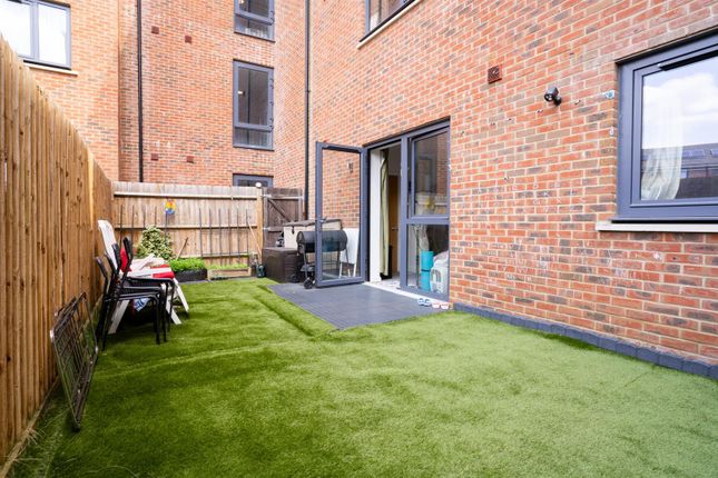 2 bed flat