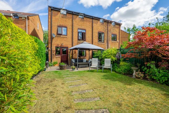 4 bedroom semi-detached house for sale