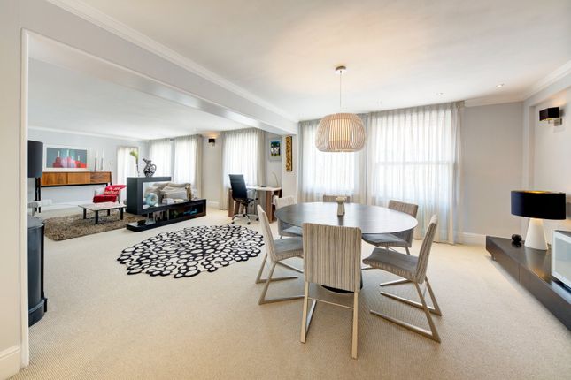 Clarges Street, Mayfair, London, W1J 3 bed apartment for sale