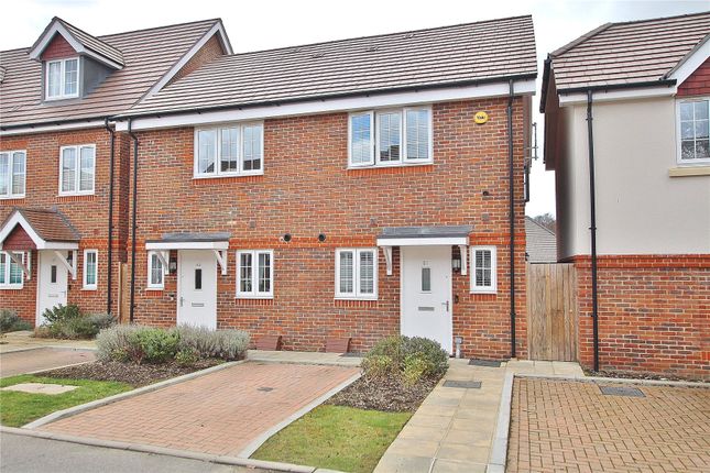 Brookwood Farm Drive, Woking GU21 2 bed semi