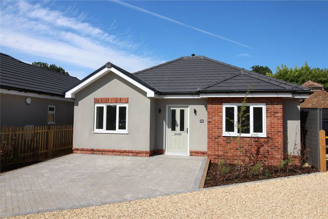 South Street, Pennington, Hampshire... 2 bed bungalow for sale