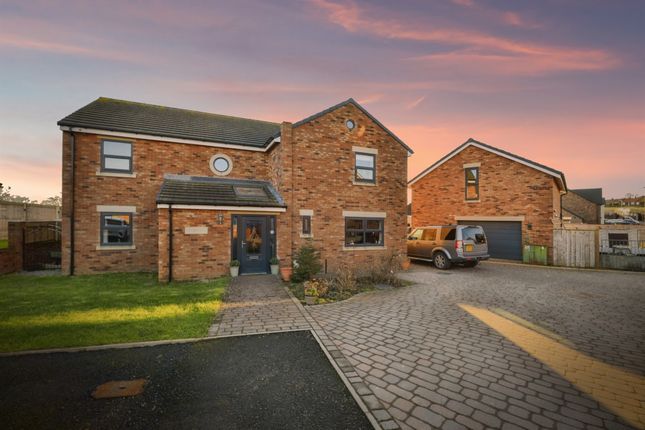 3 bed detached house