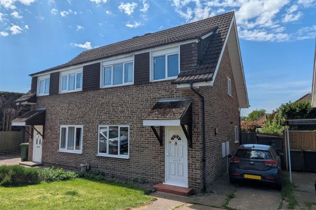 TUDOR WALK, LEATHERHEAD, KT22 3 bed semi