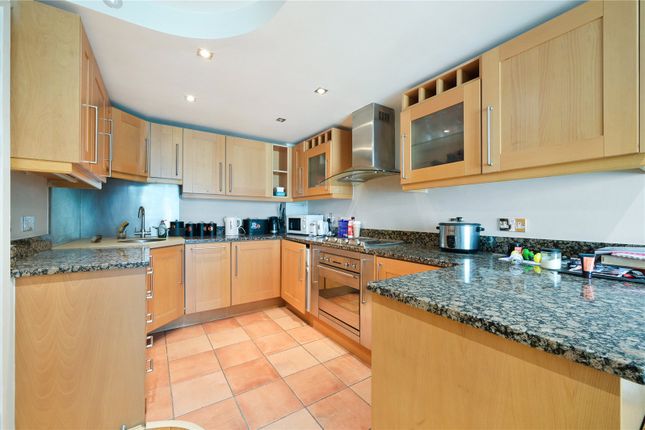 41 Millharbour, Docklands, E14 1 bed apartment for sale