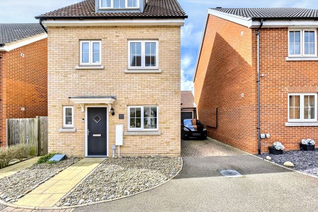 4 bed detached house