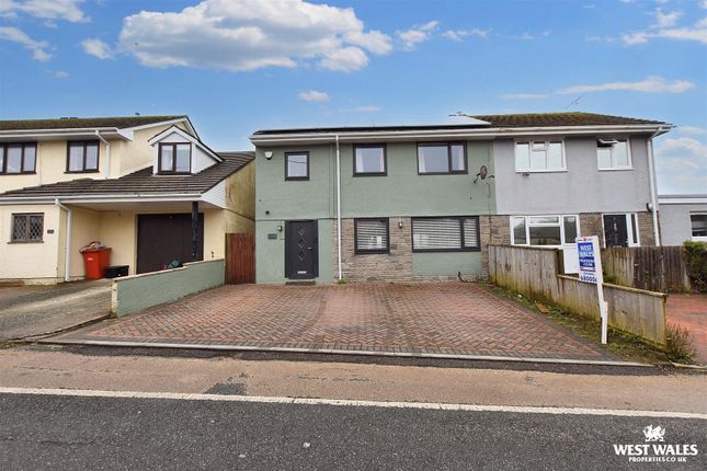 5 bedroom semi-detached house for sale