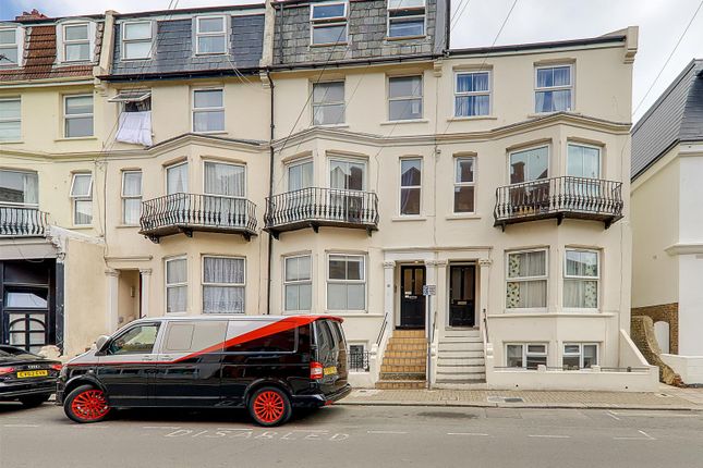 8 Crescent Road, Worthing BN11 1 bed flat for sale