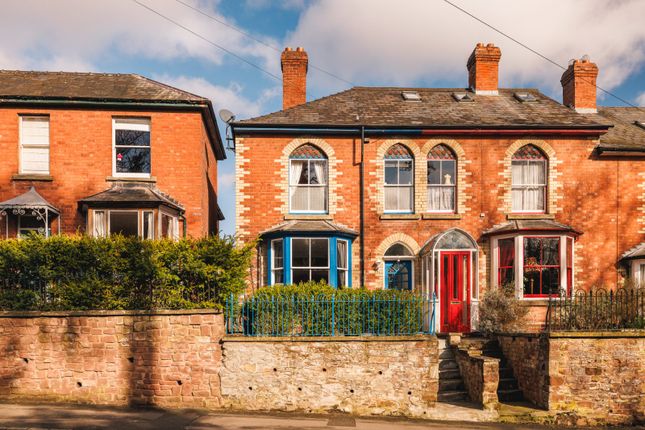 3 bed semi-detached house