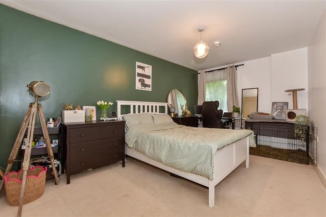 1 bed flat