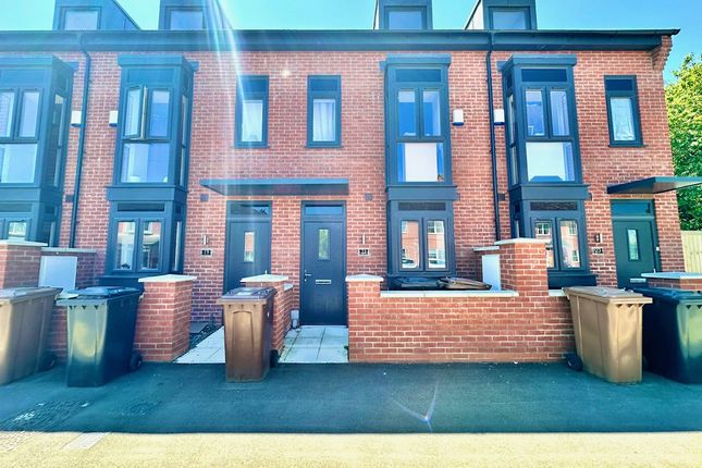 3 bed town house