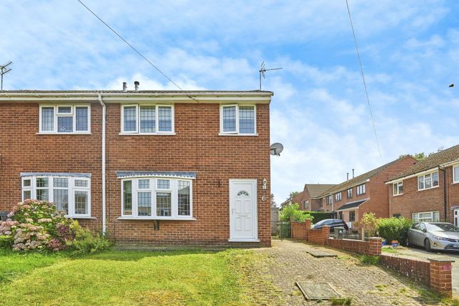 3 bed semi-detached house