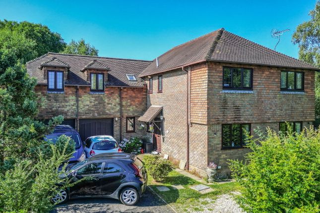 A 1900sq.ft. Home, Available With No... 5 bed detached house for sale