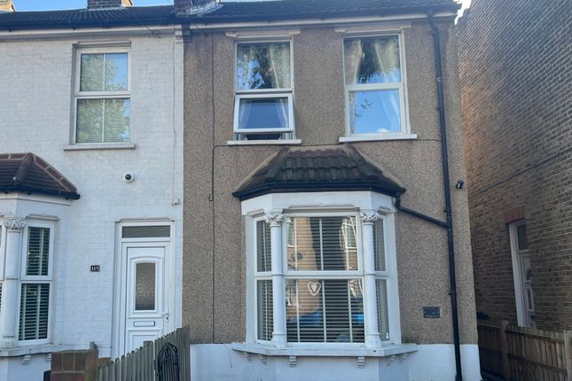 3 bed end terrace house