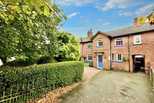 Newcastle Road, Stone, ST15 3 bed terraced house for sale