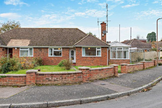Dickens Close, Langley, Maidstone 2 bed semi