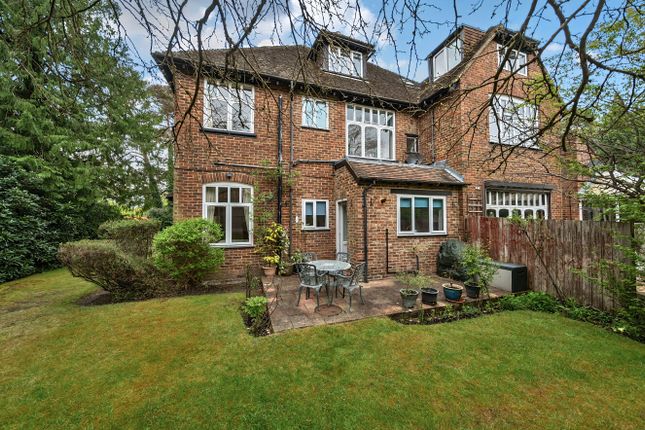 2 bed flat