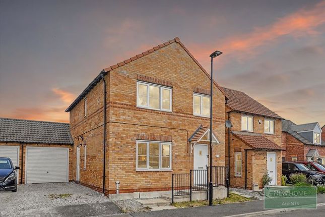 4 bed detached house