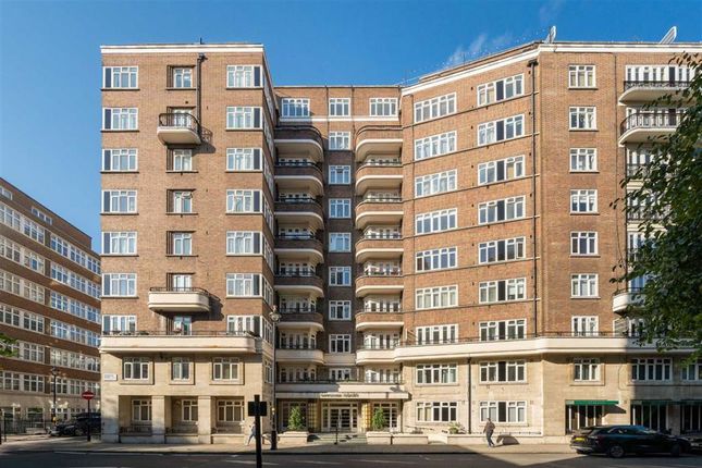 Studio flat for sale