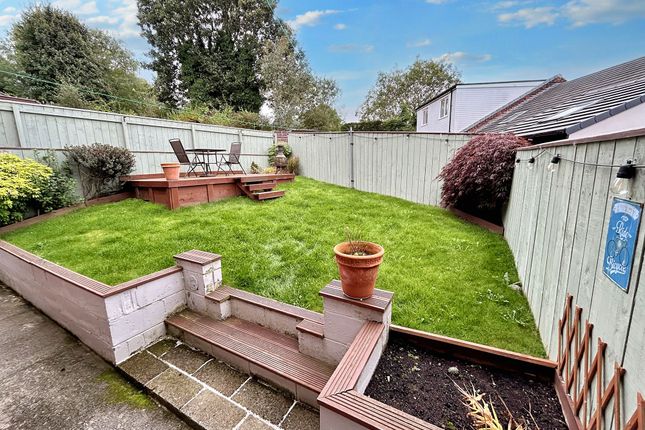 Horncliffe Gardens, Swalwell... 4 bed semi