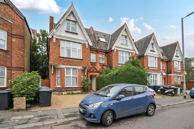 Surbiton,  Surrey,  KT5 1 bed flat for sale
