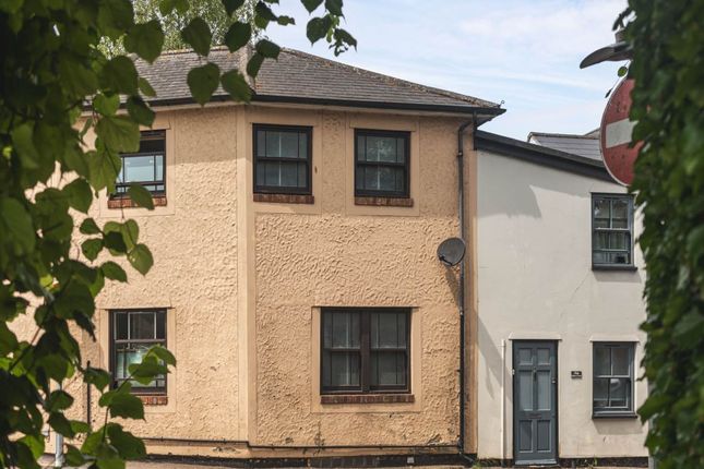 Priory Lane, Royston, 2 bed terraced house for sale