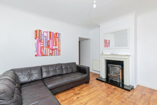 Milton Road, Kent ME7 3 bed terraced house for sale