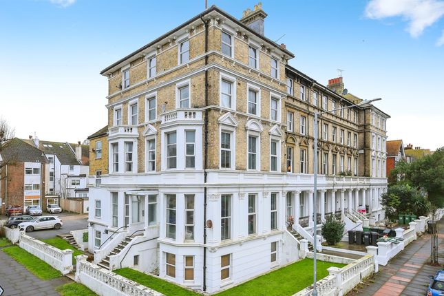 1 bedroom ground floor flat for sale