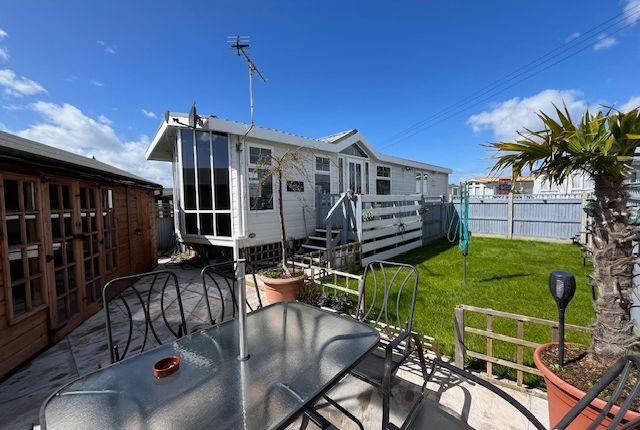 2 bedroom caravan for sale
