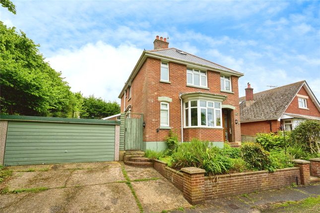 4 bed detached house