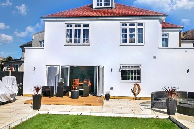 Olron Crescent, Bexleyheath, DA6 5 bed detached house for sale