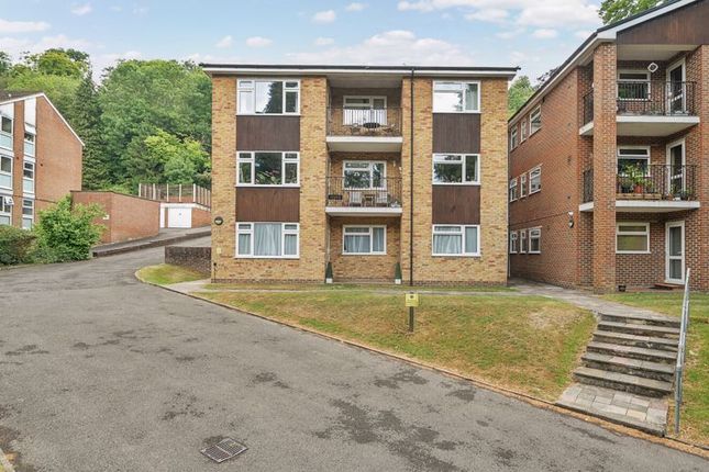 2 bed flat