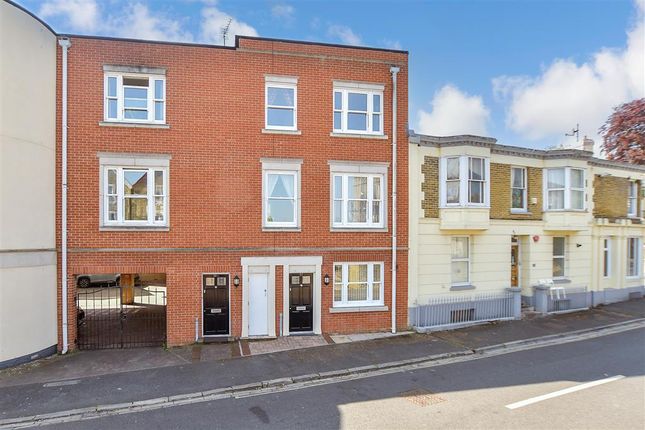 4 bedroom town house for sale