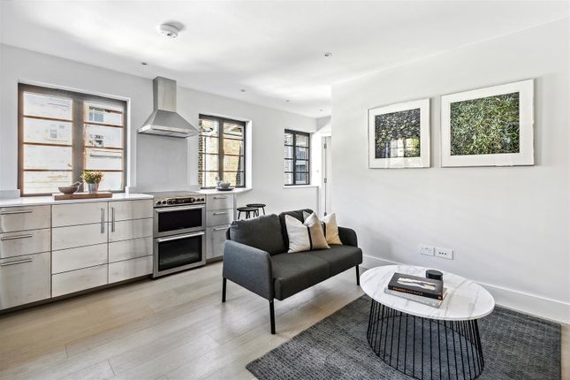 Beaumont Road, London, W4 1 bed flat for sale