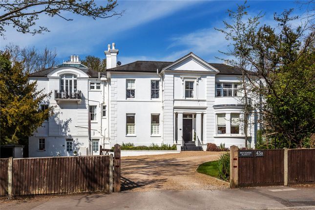 Wray Park Road, Reigate, Surrey, RH2 2 bed apartment for sale