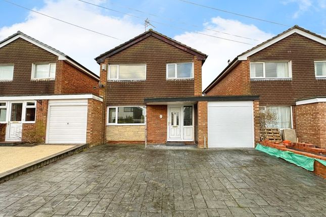 Kenilworth Close, Radcliffe 3 bed detached house for sale