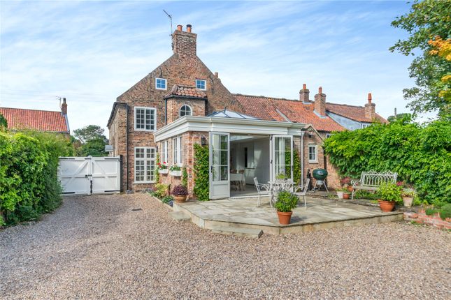 4 bed detached house