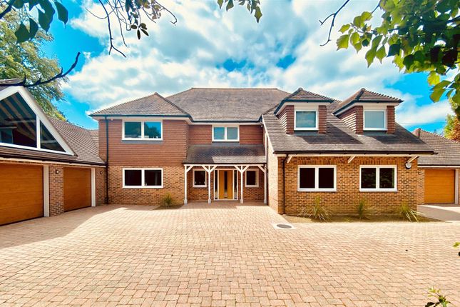 5 bed property
