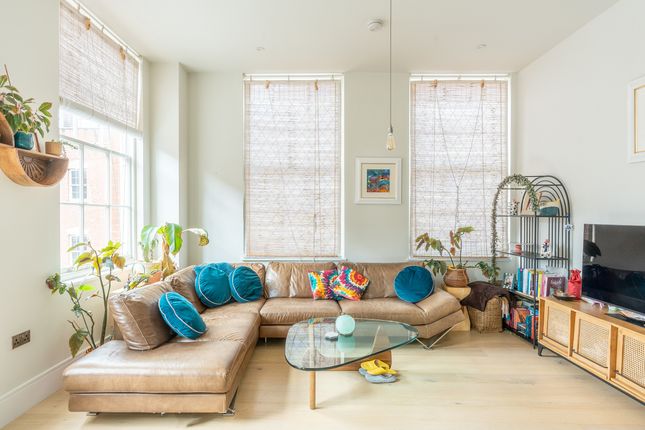 8 Portland Square, Bristol BS2 2 bed flat for sale