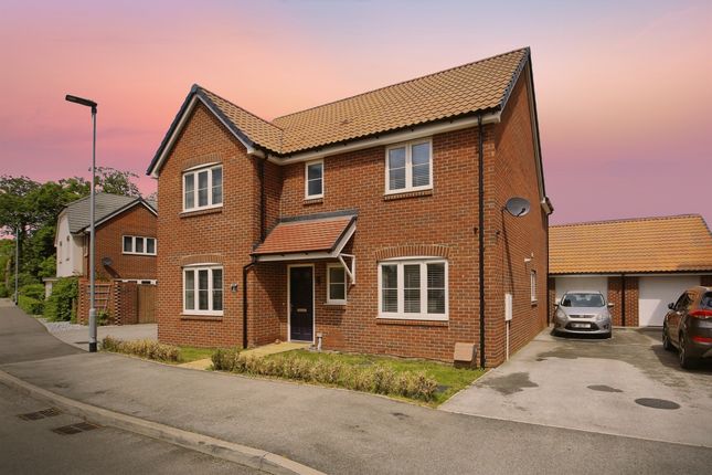 4 bed detached house