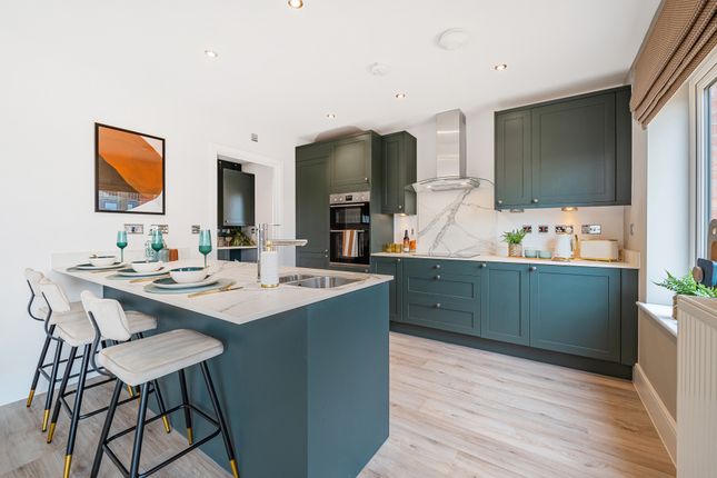 3 bed end terrace house